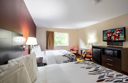 Rio Vista Hotel | Red Roof Inn San Marcos