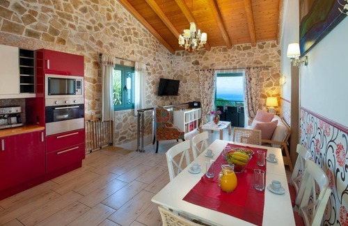 Gaios Villa | Red Rose Artists Villas