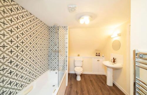 Logie Coldstone House | Red Squirrel Cottage, Family & Pet Friendly Adventure Retreat, Strathdon, Aberdeenshire