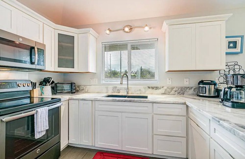 Keaau House | Red Ti Leaf Vacation House is your choice!nn