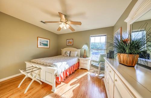 Oatmeal Cabin | Redbird Retreat On Lake Travis