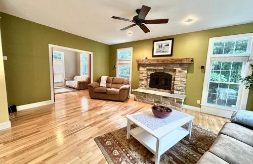 Webster House | Redbud Retreat