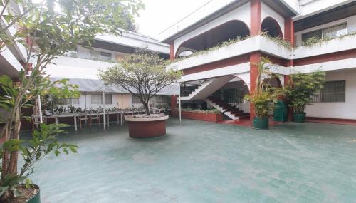 New Manila Hotel | RedDoorz at Broadway Court Apartelle II Quezon City