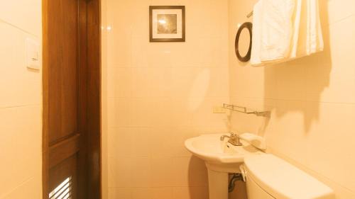 Balabag Hotel | RedDoorz at Garvs Boutique Hotel Boracay