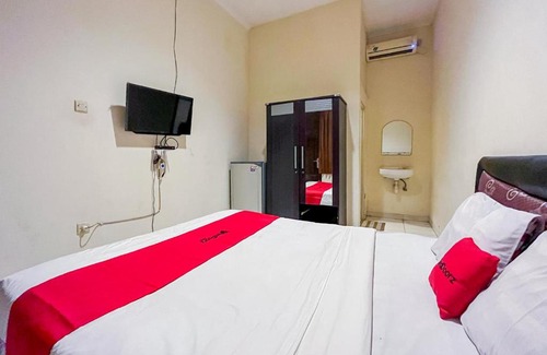 Suko Manunggal Hotel | RedDoorz At Graha 99 Simomulyo