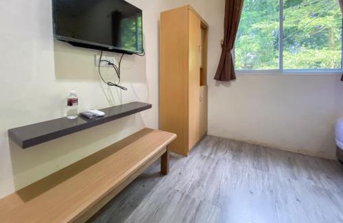 Tanjung Uncang Hotel | RedDoorz @ Cikitsu Batam