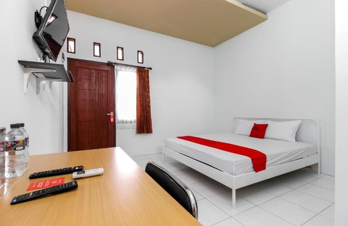 Jakarta House | RedDoorz @ Jagakarsa 2