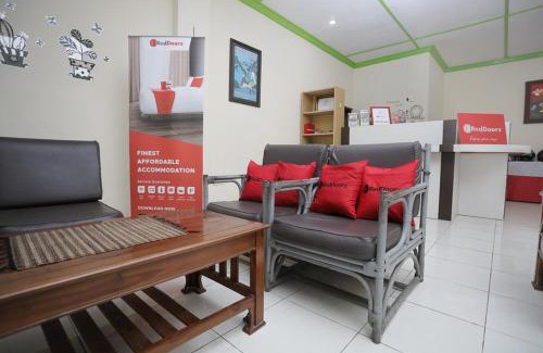 Palangkaraya House | RedDoorz near Bundaran Kecil Palangkaraya