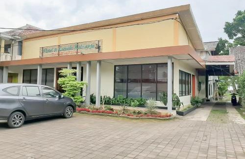 Java Hotel | RedDoorz near Exit Toll Kalijati Subang