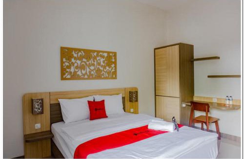 Pogung Lor Hotel | RedDoorz near Jogja City Mall 4