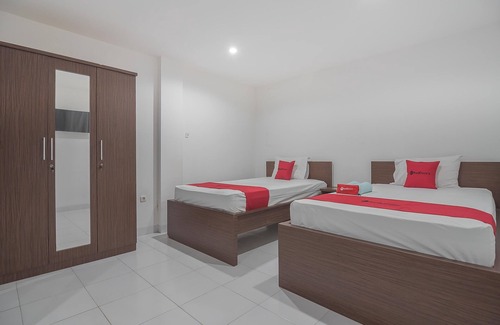 Balikpapan House | RedDoorz near Living Plaza Balikpapan