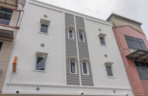 Pekanbaru House | RedDoorz near Mall SKA Pekanbaru