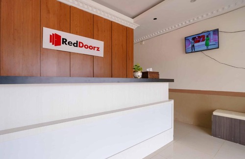 Kabil Hotel | RedDoorz near Plaza Botania 1 Batam