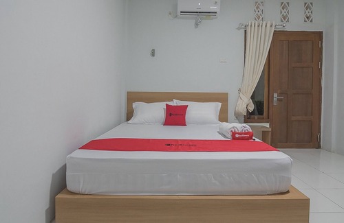 Singkawang House | RedDoorz near RSUD Dr. Abdul Aziz