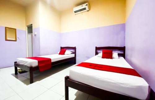 Palopo Hotel | RedDoorz near Terminal Dangerakko Palopo