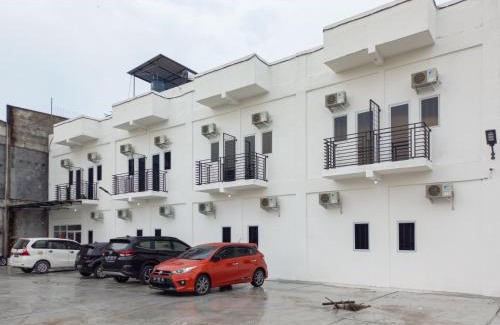 Dumai Hotel | RedDoorz near Terminal Roro Bandar Sri Junjungan