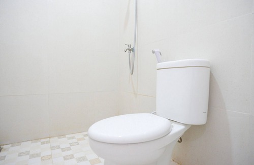 Tegal House | RedDoorz Plus Syariah near Stasiun Tegal 2