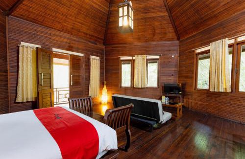 Pantai Indah Kapuk House | RedDoorz Resort @ Taman Wisata Mangrove
