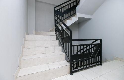 Depok House | RedDoorz Syariah @ Cinere Depok