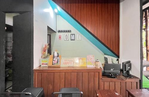 Nganjuk Hotel | RedDoorz Syariah near Exit Tol Nganjuk