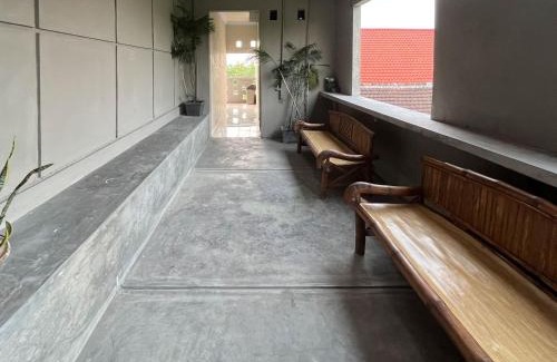 Nganjuk Hotel | RedDoorz Syariah near Exit Tol Nganjuk