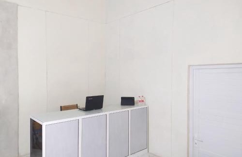 Java Hotel | RedDoorz Syariah near Exit Tol Bojong Pekalongan