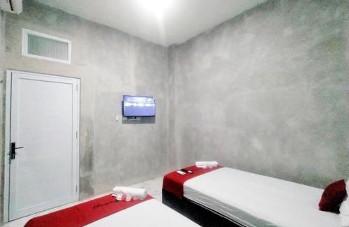 Java Hotel | RedDoorz Syariah near Exit Tol Bojong Pekalongan
