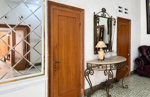 Tulungagung Hotel | RedDoorz Syariah Near Alun-Alun Tulungagung