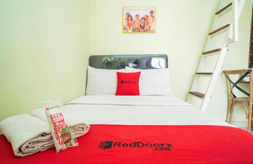 Sidoarjo House | RedDoorz Syariah near Suncity Mall Sidoarjo