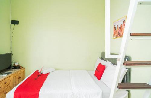 Sidoarjo House | RedDoorz Syariah near Suncity Mall Sidoarjo