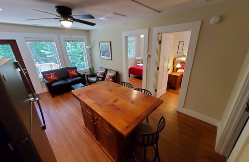Southern Shores Apartment | Redhouse - Private 2 Bedroom Apartment near beach