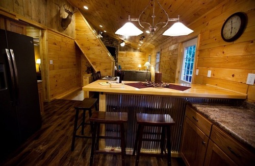 Murphysboro Cabin | Reece Ridge Cabins. Enjoy A Relaxing, Quiet Stay At The Area's Premier Cabin.