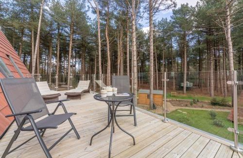 Weybourne House | Reedcutter Lodge