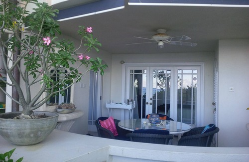 Reeds Bay Condo | Reeds House on Reeds Bay. On the sea with Wonderful Sea Views From Every Room.
