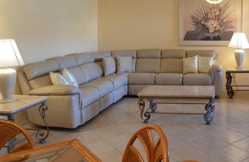Indian Rocks Beach Apartment | Reef Club 105