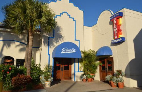 Indian Rocks Beach Apartment | Reef Club 105