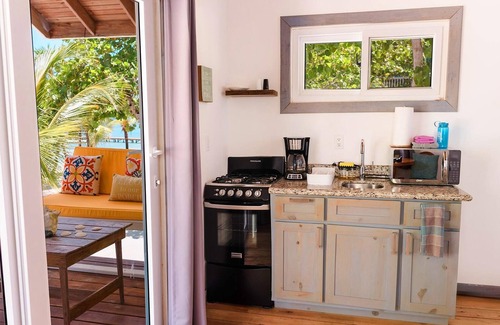 Roatan Cottage | Reefside Retreat Yellow Casita