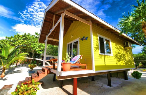 Roatan Cottage | Reefside Retreat Yellow Casita