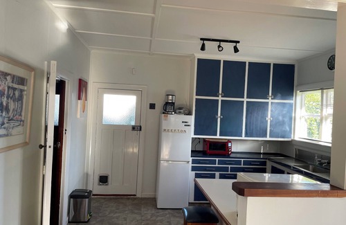 Reefton House | Reefton - Relaxed West Coast Getaway - Close to Town - Pet Friendly
