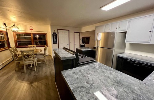 Shawano Cottage | Reel Paradise- a stone’s skip away from the gorgeous Shawano Lake