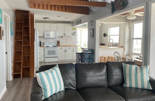 Alligator Point House | Reel paradise Beach Front Paradise 60 feet from sand and surf