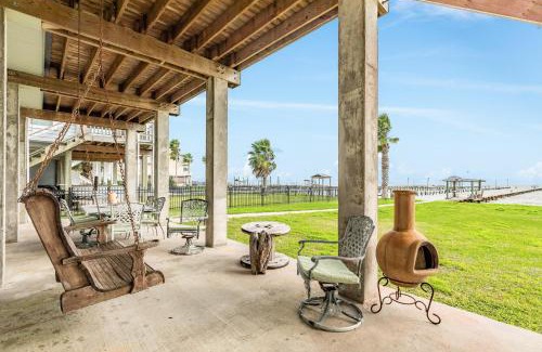 Dickinson House | Reel Paradise