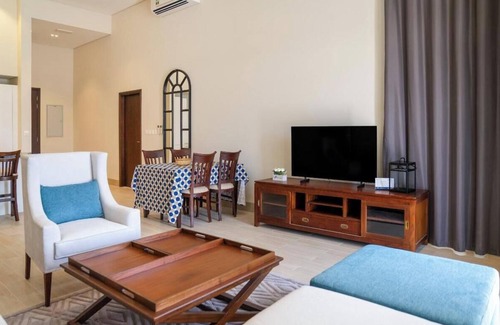Salalah Villa | Refined Marina View Retreat