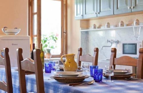 Stazzema House | REFINED RUSTIC WITH A TASTE COUNTRY CHIC IMMERSED IN AN OASIS OF PEACE