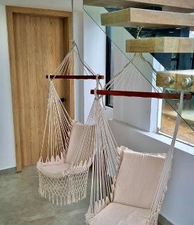 Jama House | Refugio Sova