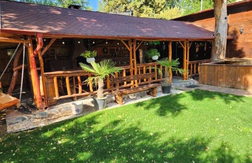 Arad House | Refugiul Rustic