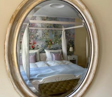 Rhodt unter Rietburg Apartment | REFUGIUM Theresienstraße 19 - Chambre Morisot