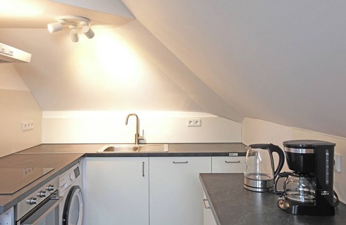 Alsdorf Apartment | Refurbished 2-room apartment in a quiet location in the inner courtyard, Alsdorf