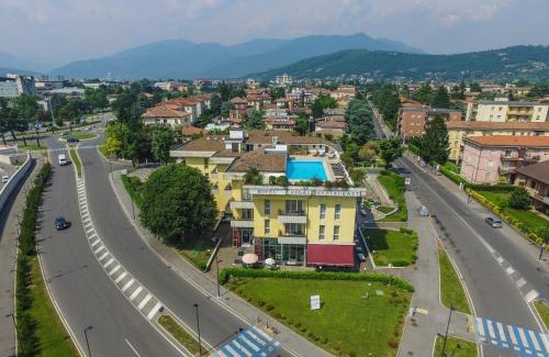 Mompiano Hotel | Regal Hotel