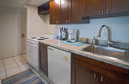 Bolongo Bay Condo | Regatta’s Island Time Getaway
